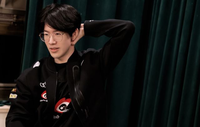 Rookie泽丽电量拉满狂揽13杀 Ruler烬竭力难敌 NIP先下一城