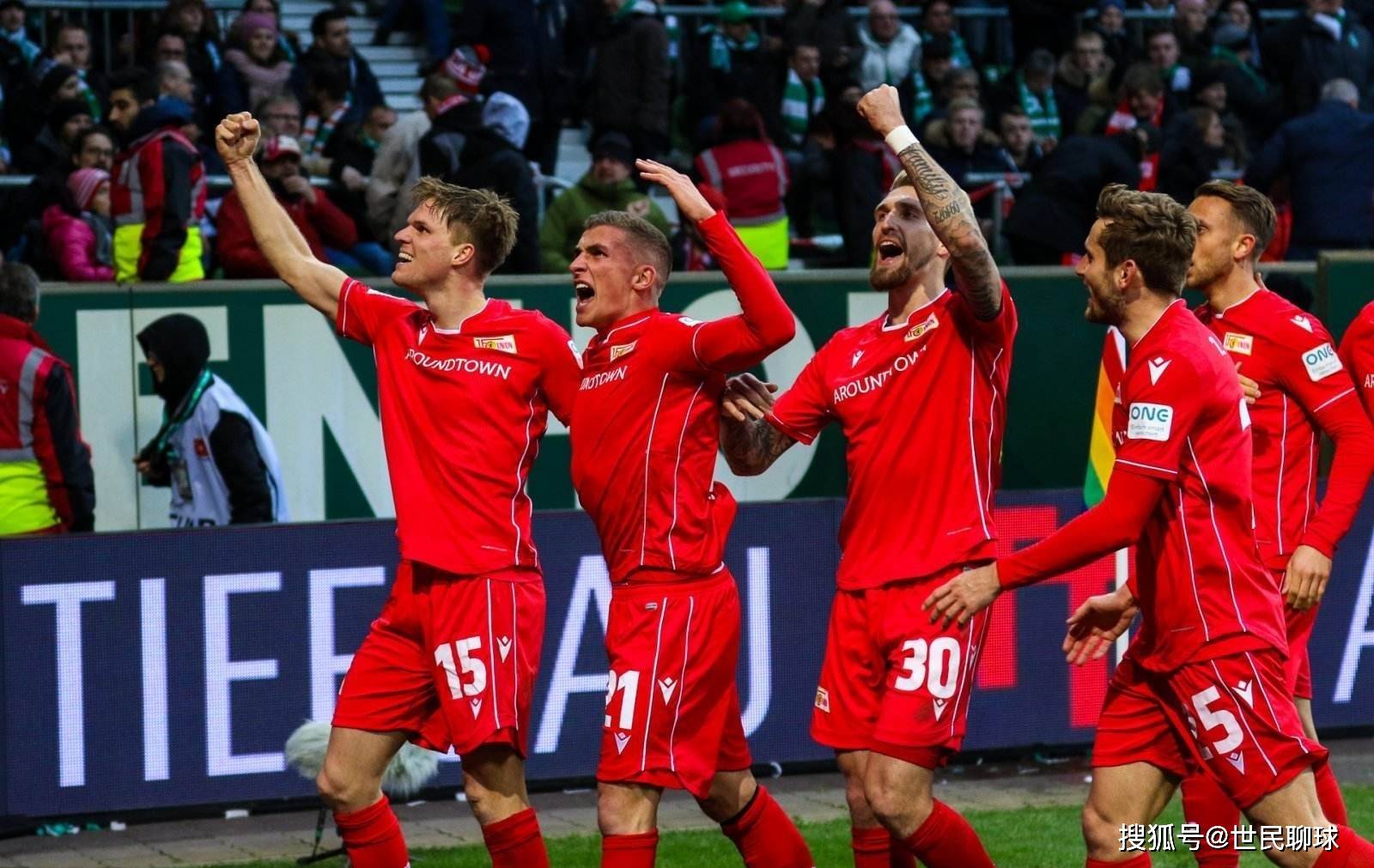 “200俱乐部”！里弗斯过去6场比赛场均33分5.8助攻