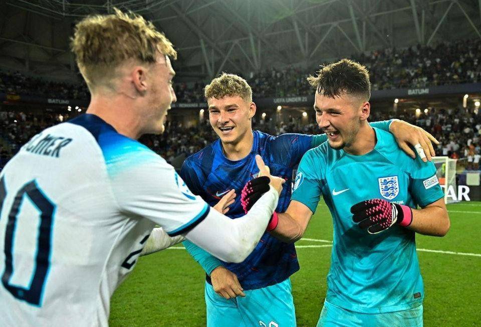 雷霆狂胜独行侠豪取14连胜！SGA三节打卡33分，浓眉9中1仅得2分