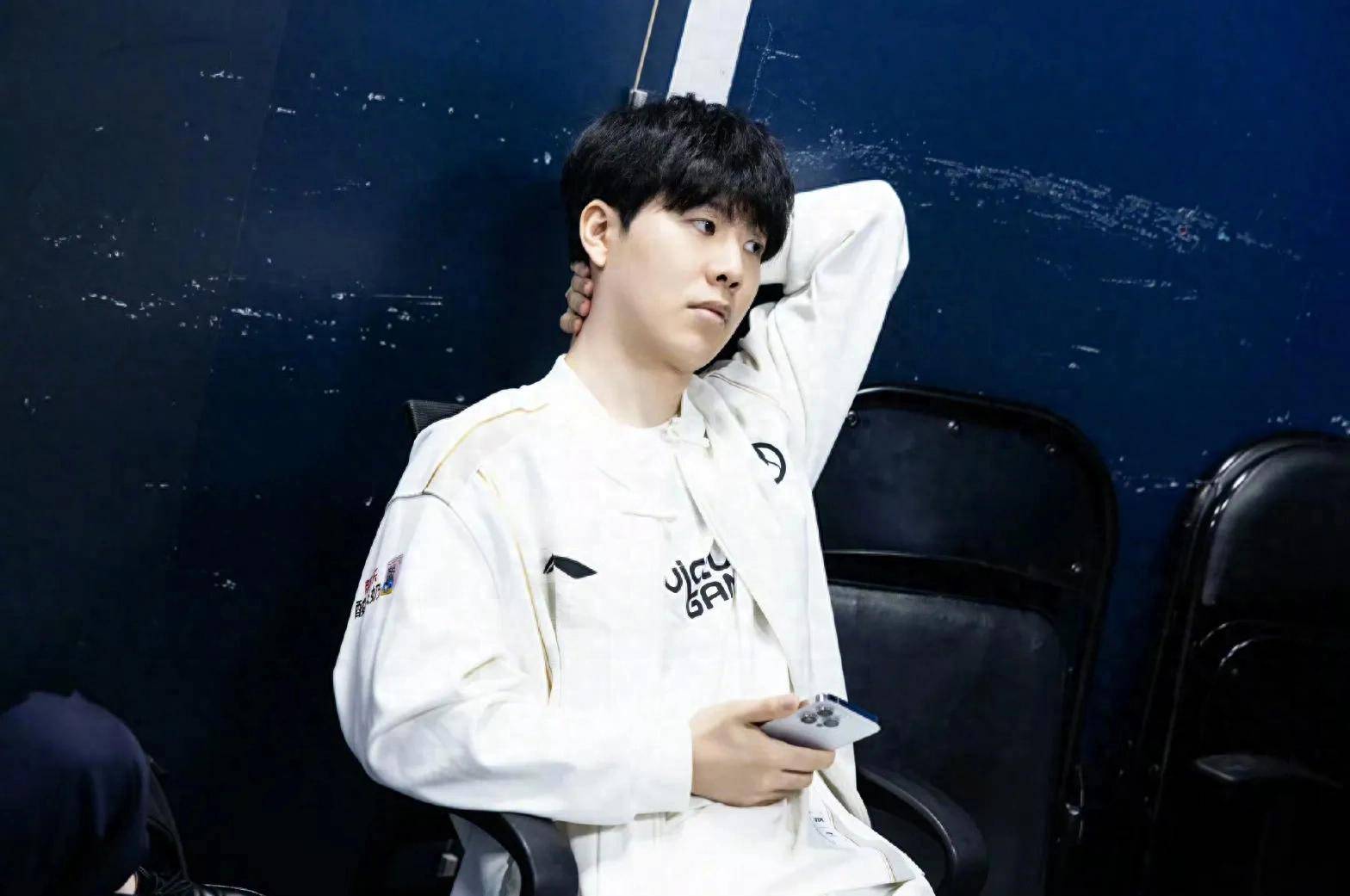 LCS赛区的日程安排将会在北京时间2023年1月11日，凌晨3-7点开始进行