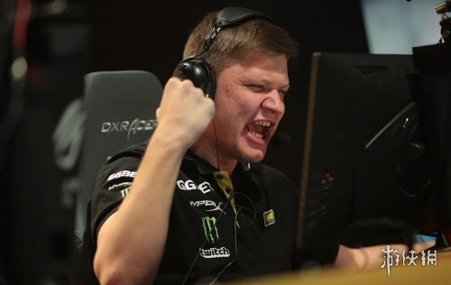 资讯绝地求生决赛圈再现经典名场面《没上子弹》